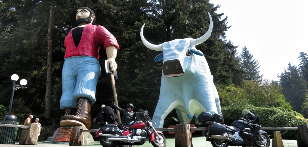 paul bunyan statue at trees of mystery