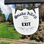 snake alley sign